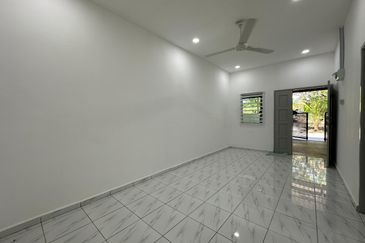 BANDAR AMANJAYA (ZON KENANGA)