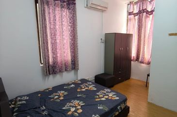 Aloha Tower Condominium