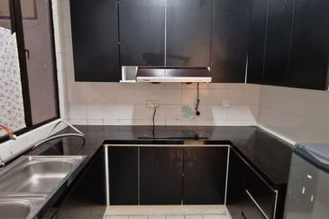 Aloha Tower Condominium