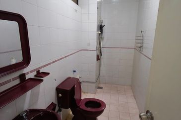 Aloha Tower Condominium