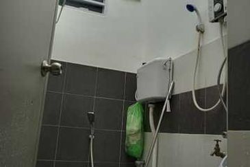 IOI Bandar Putra Kulai @ Jalan Merak @Single  Storey Conner Lot For Sale 