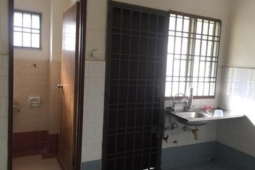 Jalan Teratai@ Bandar Indahpura Kulai@ Double Storey Terrace Huose for Sale