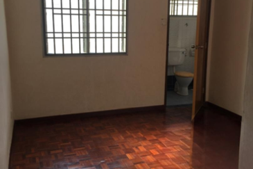 Jalan Teratai@ Bandar Indahpura Kulai@ Double Storey Terrace Huose for Sale