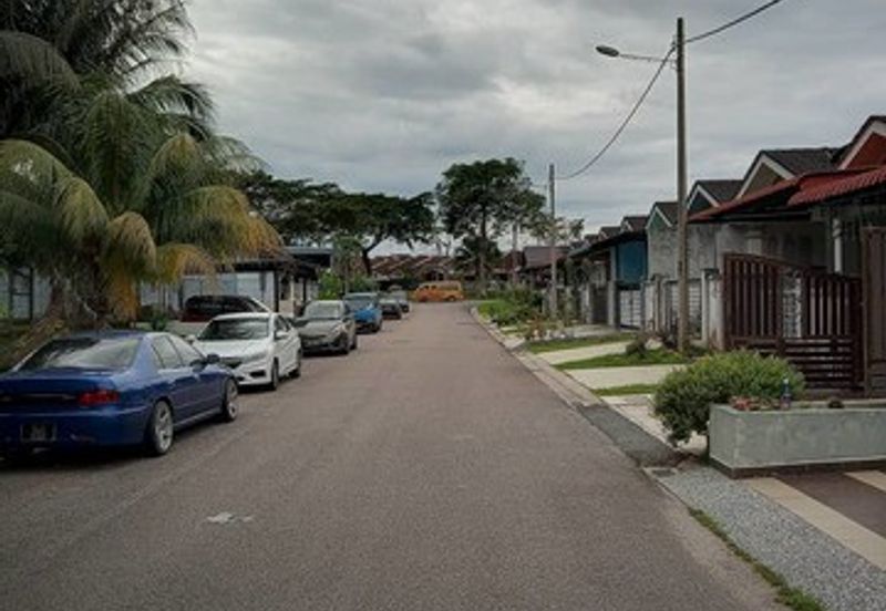 IOI Bandar Putra Kulai @ Jalan Merak @Single  Storey Conner Lot For Sale 