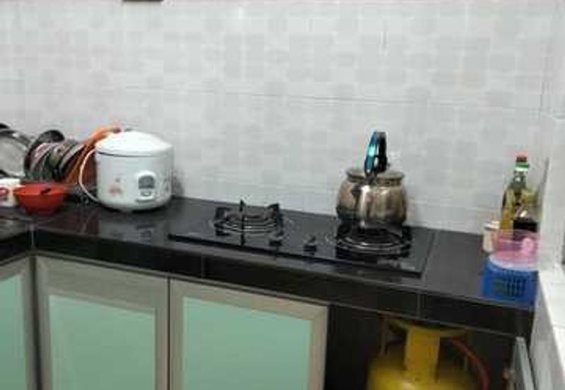  IOI Bandar Putra  Jalan  Enggang 