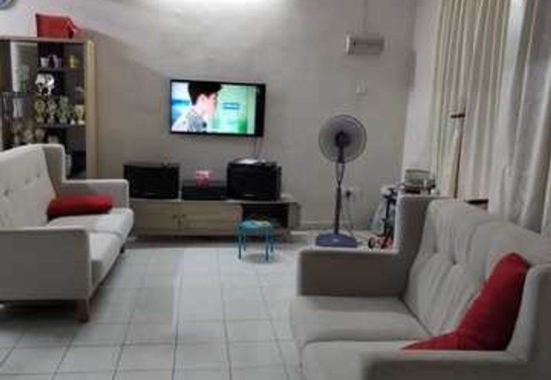  IOI Bandar Putra  Jalan  Enggang 