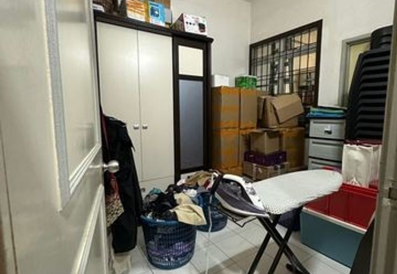 Jalan Cengal ,@ IOI Bandar Putra Kulai @ 3 Storey Terrace House For Sale