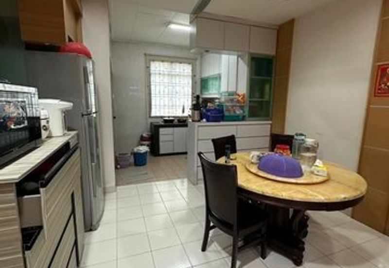 Jalan Cengal ,@ IOI Bandar Putra Kulai @ 3 Storey Terrace House For Sale