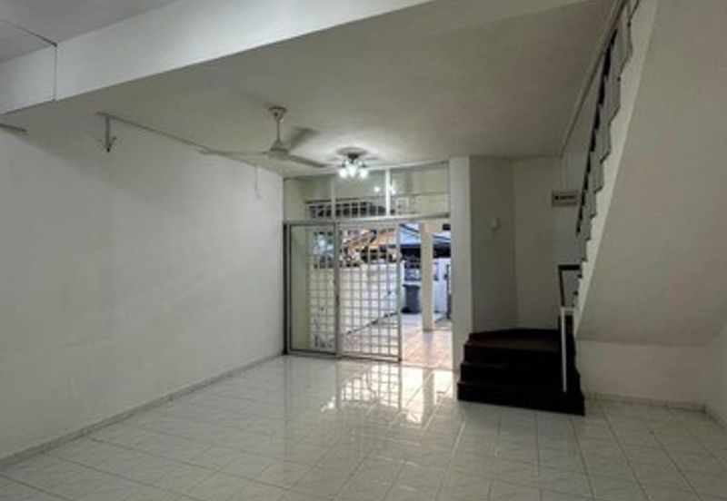 𝐊𝐮𝐥𝐚𝐢 𝐒𝐞𝐧𝐚𝐢 𝐒𝐚𝐥𝐞𝐧𝐠@ Jalan Jambu@Taman Muhibbah For Sale 