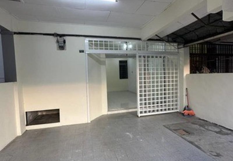 𝐊𝐮𝐥𝐚𝐢 𝐒𝐞𝐧𝐚𝐢 𝐒𝐚𝐥𝐞𝐧𝐠@ Jalan Jambu@Taman Muhibbah For Sale 