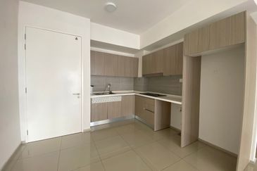 Gravit8 @ Klang South