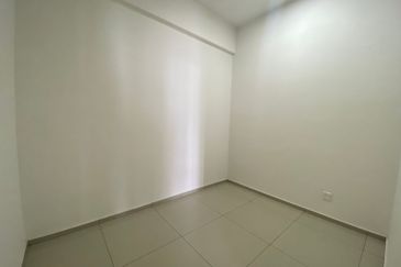 Gravit8 @ Klang South