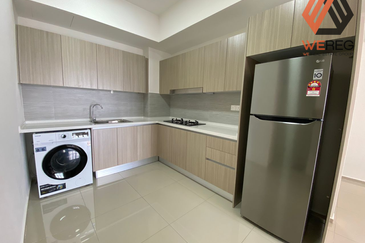 Gravit8 @ Klang South