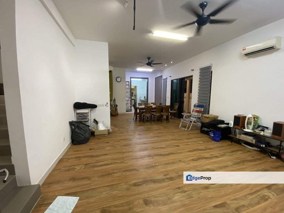 Periwinkle Cluster Semi D Partially Furnished, Selangor, Telok Panglima Garang