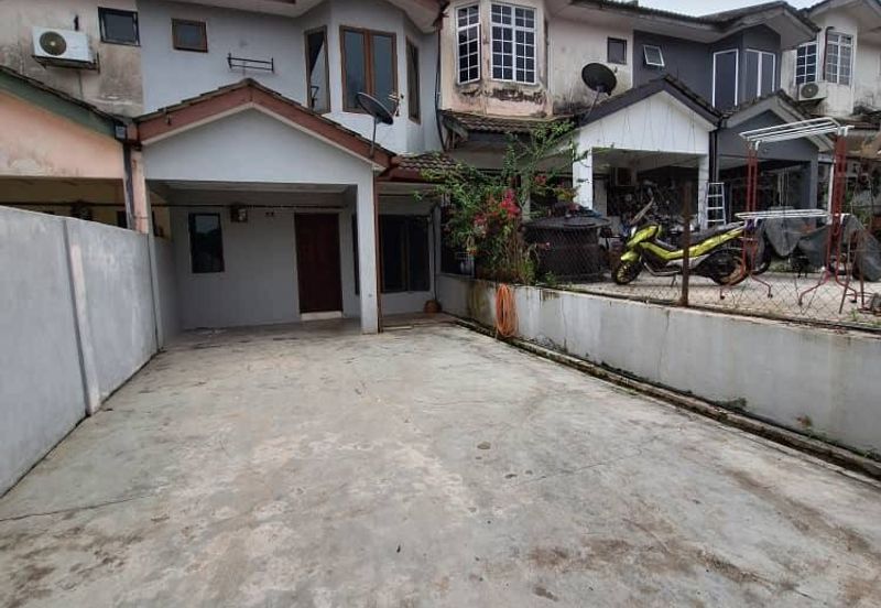 Taman Saujana Puchong