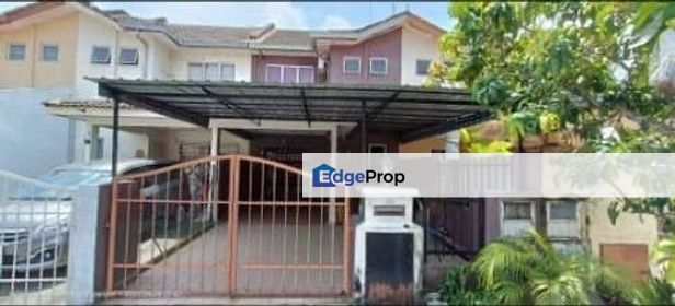 2-Storey Linked House at Taman Puchong Utama, Selangor, Puchong