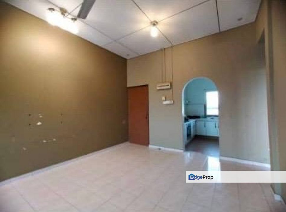 CORNER UNIT KERANJI APARTMENT SUBANG JAYA, Selangor, Subang Jaya