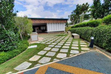 Tangerine Suites @ Sunsuria City