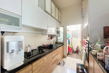 Savanna Executive Suites @ Southville City