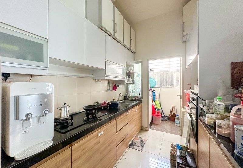 Savanna Executive Suites @ Southville City