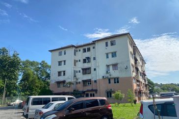 Sri Anggerik 2 Apartment (Nuri 2)