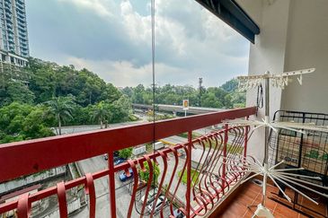 D Cahaya Apartment, Bandar Puchong Jaya