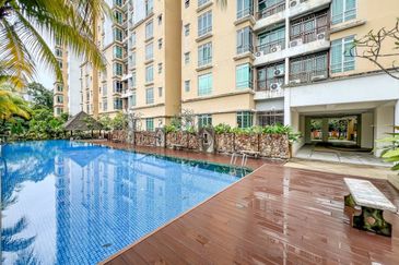 Villa Park Condominium