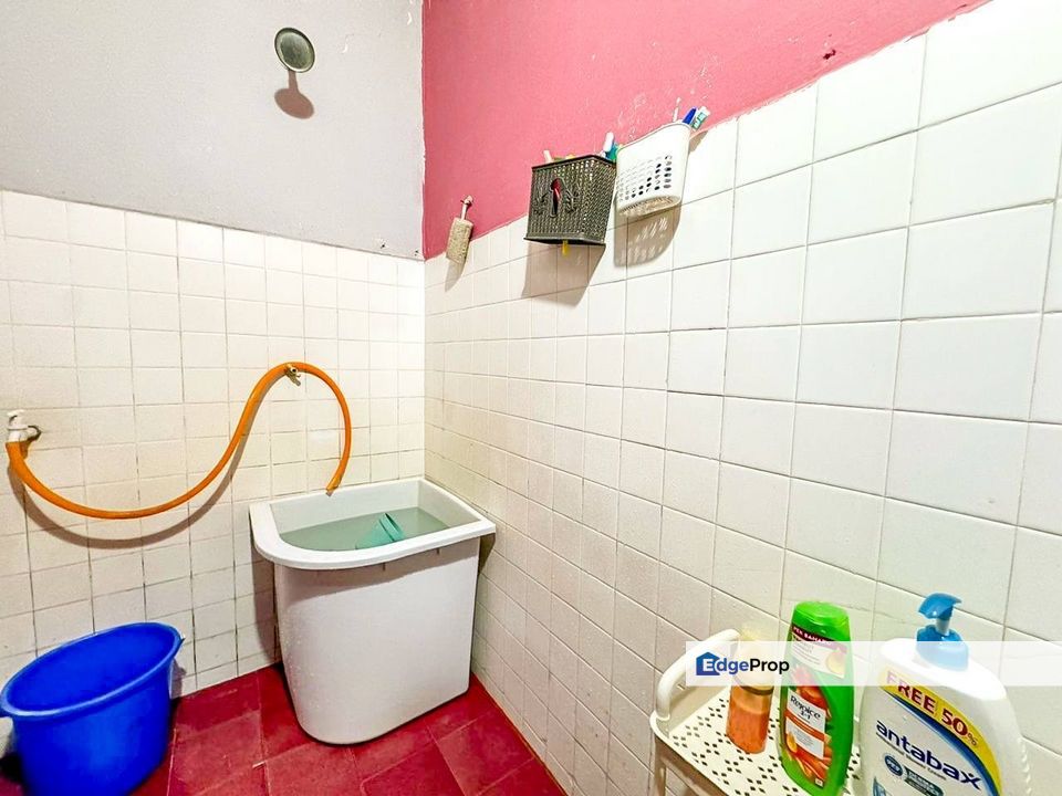 Single Storey Terrace Taman Semarak 2 Nilai, Negeri Sembilan, Nilai