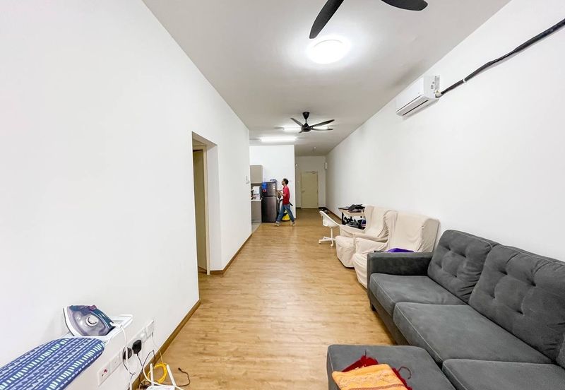 RENOVATED LAKEFRONT HOMES CONDO | CYBERJAYA