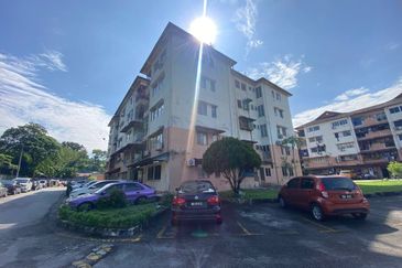 Sri Anggerik 2 Apartment (Nuri 2)