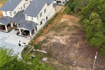 Perdana Lakeview East