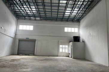 1.5 Sty Link Factory Bandar Tun Razak-For Sale