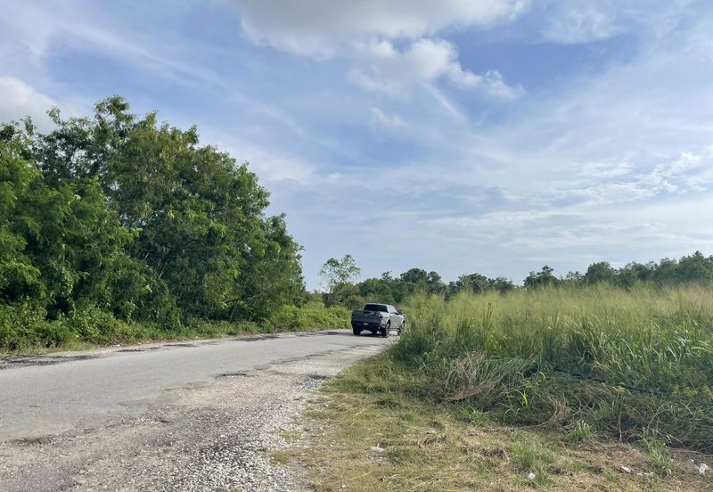 Kawasan Perniagaan Simpang Ampat