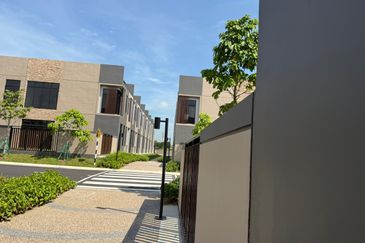 Aurora Resort Villas