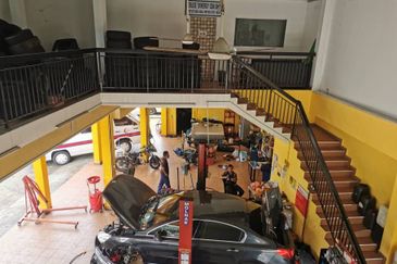 Taman Sri Putra, Kempas