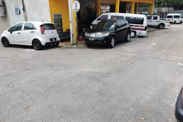 Taman Sri Putra, Kempas