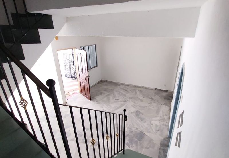 Taman Kinrara Seksyen 2