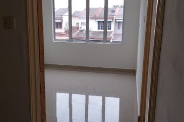 Taman Kinrara Seksyen 2