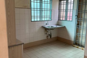 Pusat Bandar Putra Permai