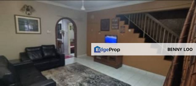 Renovated and Full Furnished 2 Storey Terrace House Taman Puchong Utama, Selangor, Puchong