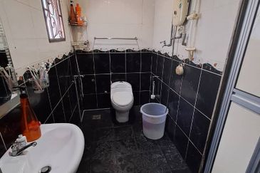 Taman Kinrara Seksyen 2