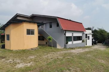 Land with building for sale in Kampung Nyior Chabang, Langkawi