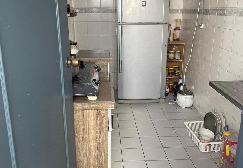 Turf View Apartment (Mutiara Serdang)