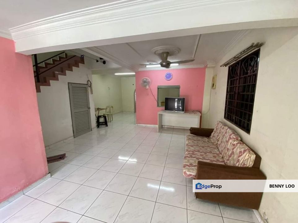 Puchong Perdana 2 Storey End Lot House , Selangor, Puchong
