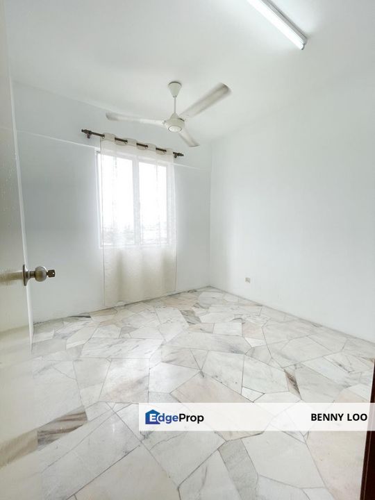 Seri Pinang Apartment Seri Kembangan For Sale, Selangor, Seri Kembangan