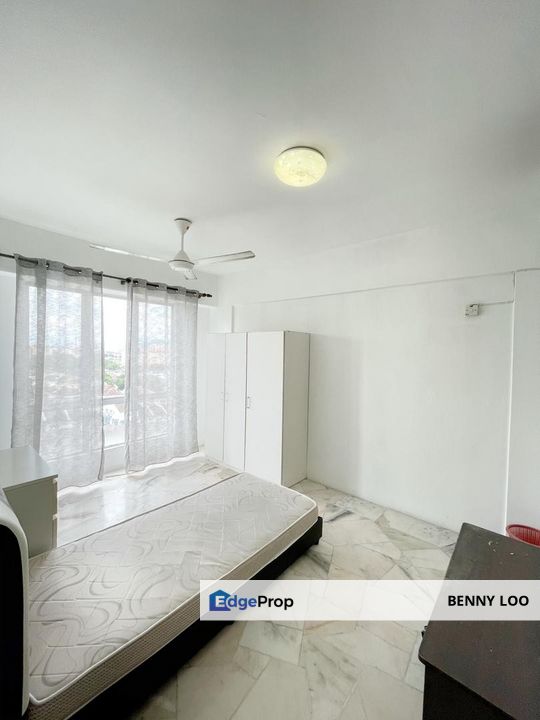 Seri Pinang Apartment Seri Kembangan For Sale, Selangor, Seri Kembangan
