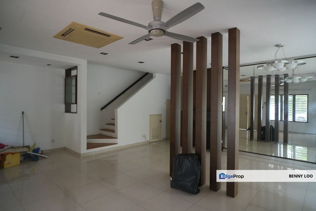 Taman Mutiara Indah 2.5 Storey Semi D For Sale, Selangor, Puchong