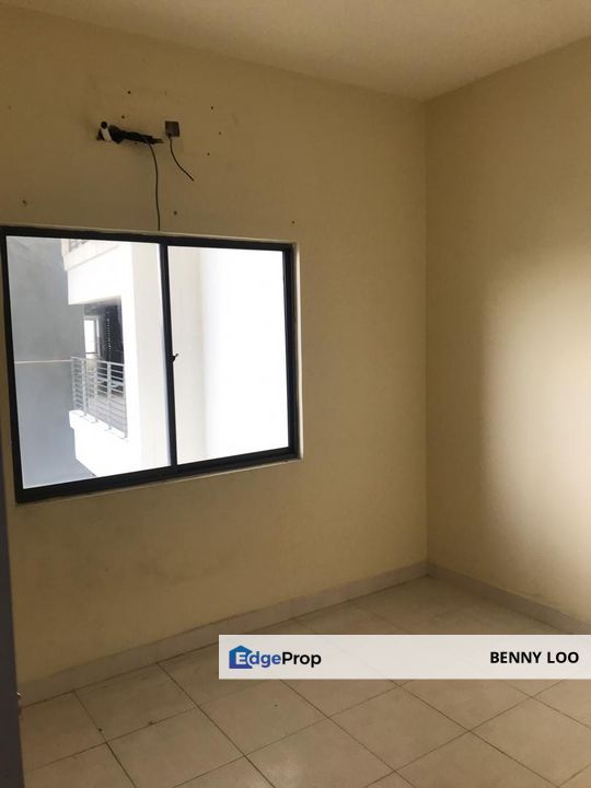 Puchong Setiawalk Service Residence For Sale, Selangor, Puchong
