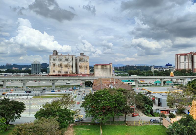 Turf View Apartment (Mutiara Serdang)