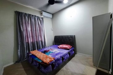 Vista Pinggiran, Taman Pinggiran Putra